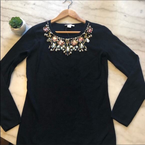 Justin Laurent Embellished Neck Top - Picture 2 of 9